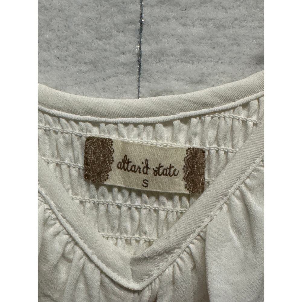 Altar'd State Blouse Cream Ruffled Shirred Long‎ Sleeve Size S - Picture 3 of 9